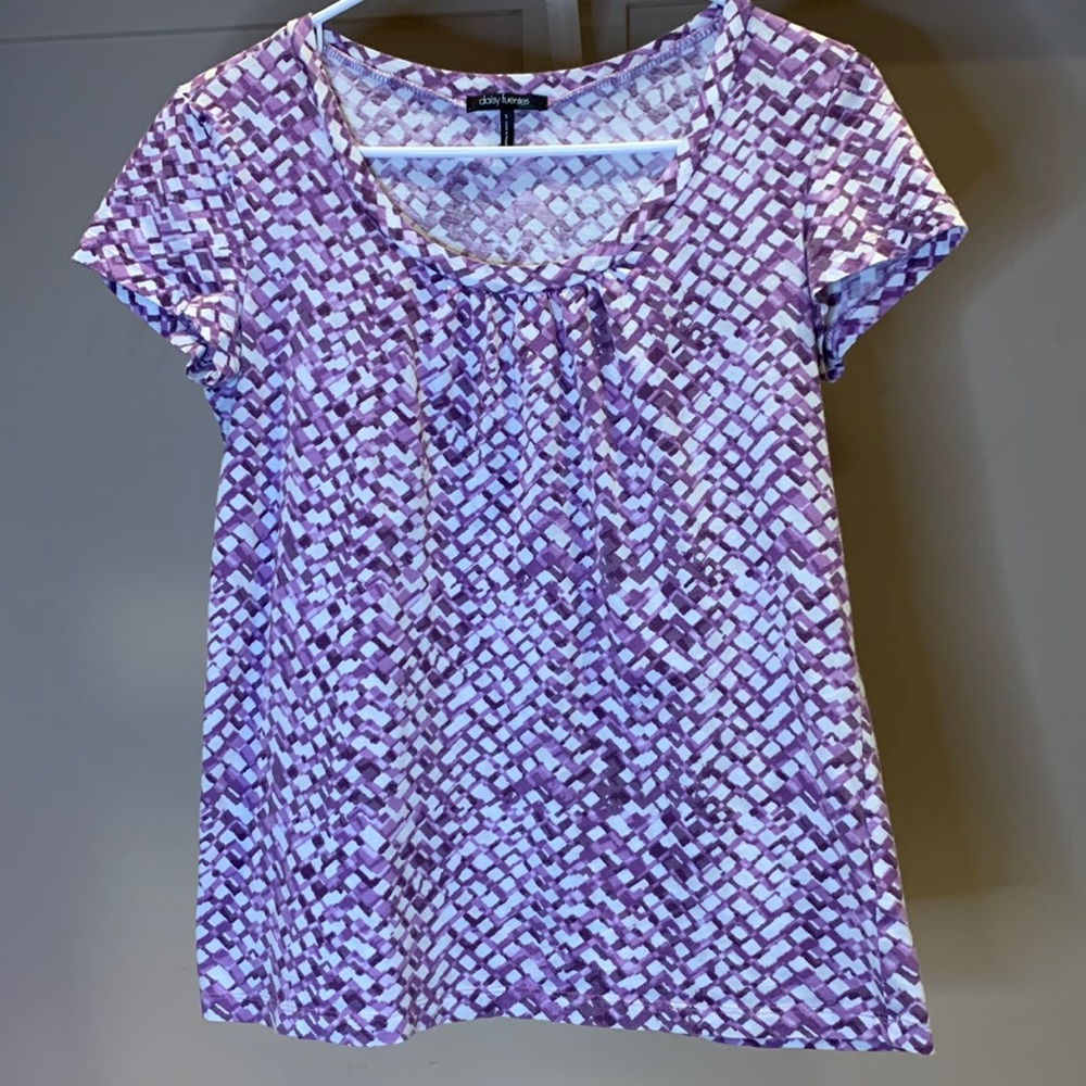 Daisy Fuentes Purple & White Top
